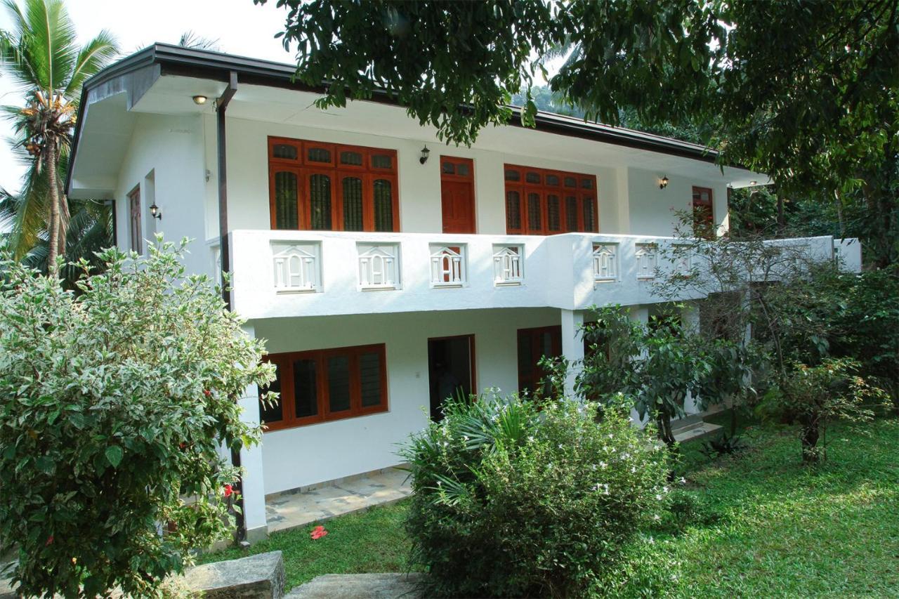 12 B Lewella Road, Kandy. Exterior photo